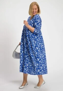 Ulla Popken SNOWFLAKE EMPIRE POCKET - Strickkleid - Royal Blue Multi -Ulla Popken 10a2532531da4bac93b61a486b37aa08