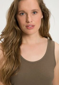 Ulla Popken 2 PACK - Unterhemd/-shirt - Marron Nougat -Ulla Popken 13ceca0dfbdc4619bb429124a64bb474