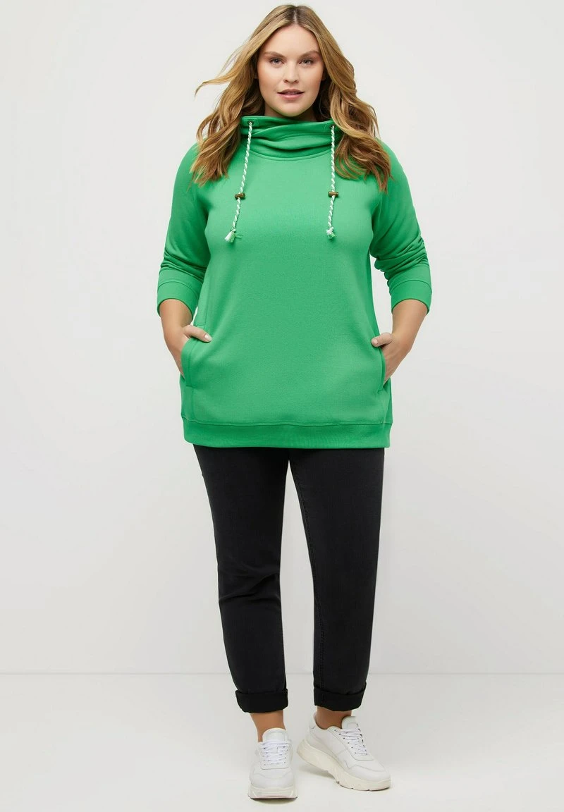 Ulla Popken Sweatshirt - Grass Green 4 Ulla Popken Sweatshirt - Grass Green – Bild 2