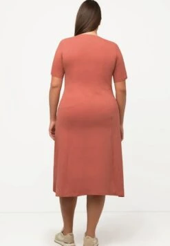 Ulla Popken Jerseykleid - Rouge -Ulla Popken 1b04469efef14270a49170fc5e83ea29