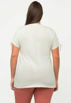 Ulla Popken SHORT SLEEVE - T-Shirt Basic - Off White -Ulla Popken 1dbac74591e448ac83f5ebe1b0dd2136