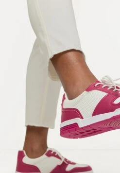 Ulla Popken BENGALINE SIENNA. JAMBE ÉTROITE ET LONGUEUR 7/8. BAS - Stoffhose - Blanc Cassé -Ulla Popken 2c0a5579563245c7a0fc17a481d4537e