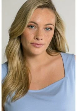 Ulla Popken CARREE AUSSCHNITT ÄRMELLOS - Top - Himmel Blau -Ulla Popken 318b5c07fd5c40758ffab25c84168fcd