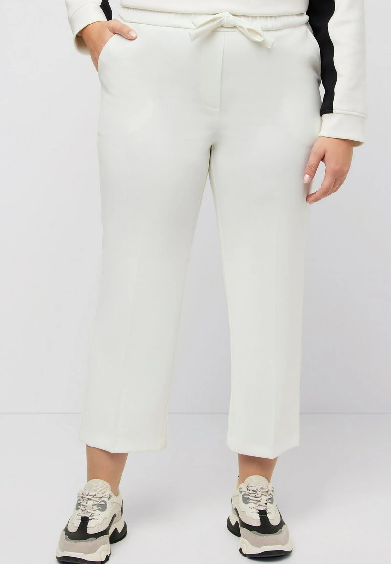 Ulla Popken 7/8 BÜGELFALTEN ELASTIKBUND BINDEBAND - Jogginghose - Offwhite 8 Ulla Popken 7/8 BÜGELFALTEN ELASTIKBUND BINDEBAND - Jogginghose - Offwhite – Bild 6