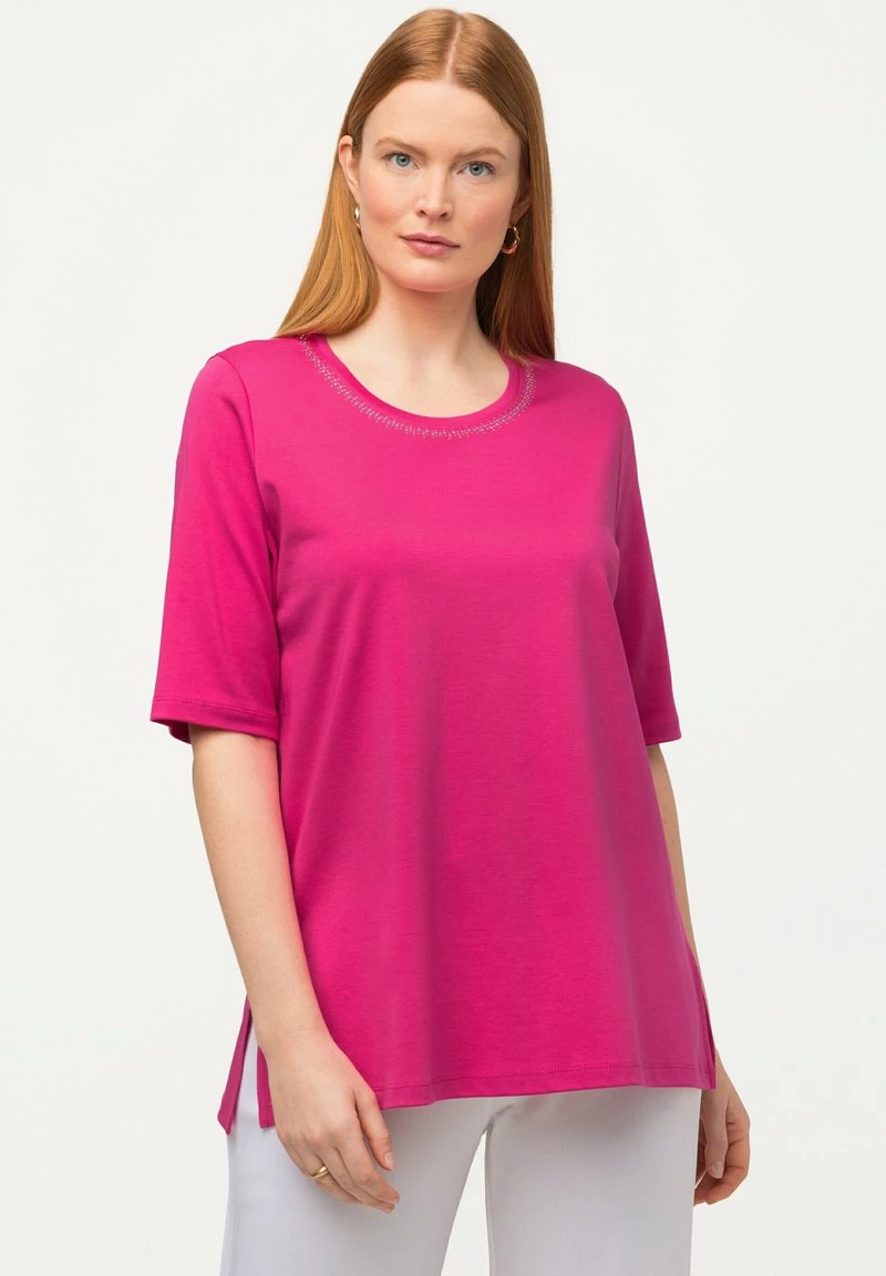 Ulla Popken PIMA SHORT SLEEVE - T-Shirt Basic - Rose Fuchsia 6 Ulla Popken PIMA SHORT SLEEVE - T-Shirt Basic - Rose Fuchsia – Bild 4