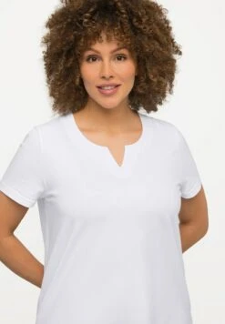 Ulla Popken À MANCHES COURTES, AVEC DÉCOUPE EN FORME DE GOUTTE. LIGN - T-Shirt Basic - Blanc Neige -Ulla Popken 4a512f0bc4ea49a1aa575cad3fce5040