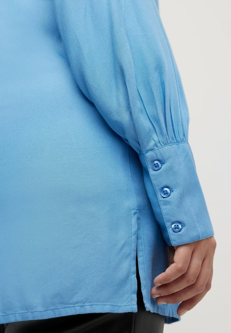 Ulla Popken LANGARM - Hemdbluse - Sky Blue 6 Ulla Popken LANGARM - Hemdbluse - Sky Blue – Bild 4