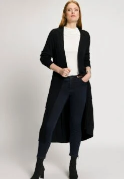 Ulla Popken Strickjacke - Zwart -Ulla Popken 5d3a2fda40464ef8a0976394ba42cbb8