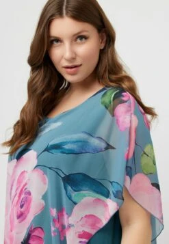 Ulla Popken DUBBELLAAGS BLOEMEN RONDE HALS KORTE MOUWEN - Bluse - Licht Grijsgroen -Ulla Popken 5f19135b88d84cb290ddbc6b0314ed9c