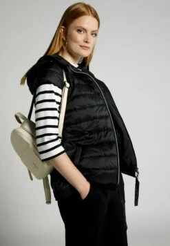 Ulla Popken HOODED LIGHTWEIGHT QUILTED FULLY LINED - Weste - Black -Ulla Popken 60690177b6274bd0b26954cb3e982439