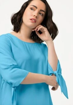 Ulla Popken À MANCHES 3/4. COL ROND ET NŒUD À LA BASE. - Langarmshirt - Bleu Opale -Ulla Popken 60f69590f4d841e19ba53c3de9feee51