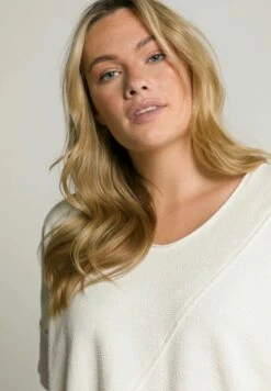 Ulla Popken T-Shirt Basic - Cremé -Ulla Popken 69fd4422f71740b49e4912695696c59d