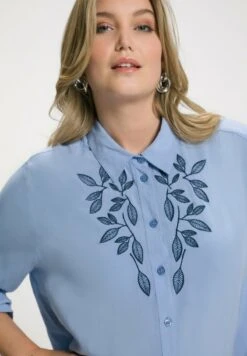 Ulla Popken LANGE M - Hemdbluse - Lichtblauw -Ulla Popken 6bd28f78e9e6444aa0a45277ef062453