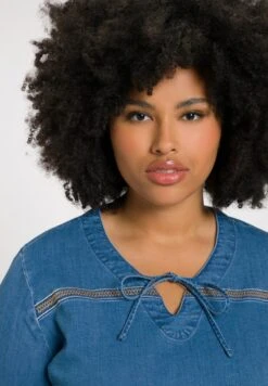 Ulla Popken ZIG ZAG - Bluse - Light Blue -Ulla Popken 7b12ddac7505442db4e8e71f1b2e948f