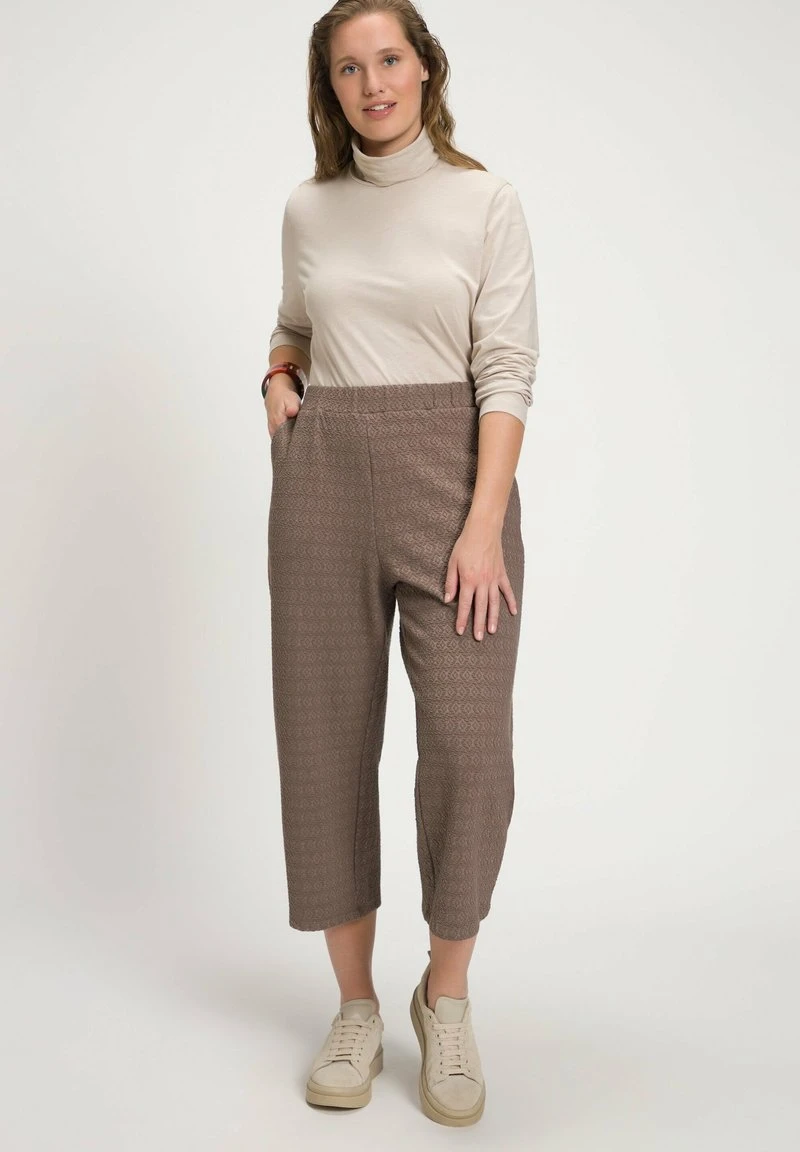 Ulla Popken Stoffhose - Nougatbraun 4 Ulla Popken Stoffhose - Nougatbraun – Bild 2