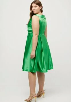 Ulla Popken Cocktailkleid/festliches Kleid - Grass Green -Ulla Popken 8a35cf7417f94e48b6966d147909380b