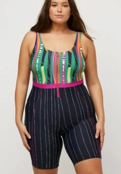 Ulla Popken ZIP, SANS BONNETS SOUPLES, JAMBES COURTES - Badeanzug - Noir -Ulla Popken 8fe69cf51b194acd9bf33b2bb57b3156 1