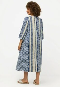 Ulla Popken CAFTAN MOTIF ETHNIQUE COL TUNISIEN MANCHES - Freizeitkleid - Gris Bleu -Ulla Popken 913b3017961e46739dc59d6beab1bf9d