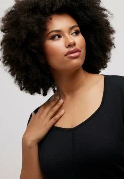 Ulla Popken T-Shirt Basic - Schwarz -Ulla Popken 918527ae4b0e415fa153e9bd96f8b257