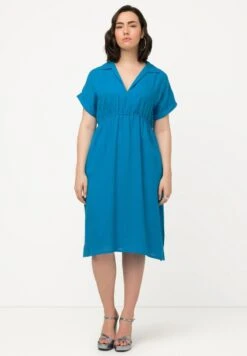 Ulla Popken À MANCHES COURTES. COL POCHES ET COL EN V. - Freizeitkleid - Bleu Turquoise -Ulla Popken 9264d171bc71453eafaddeaf73bf6b3e 1