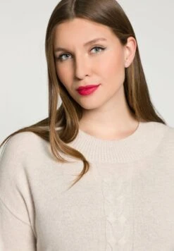 Ulla Popken MOTIFS TRESSÉS, OVERSIZED, COL DROIT, MANCHES LO - Strickkleid - Beige -Ulla Popken 97af8fde1acc4426924a95c62138d15e