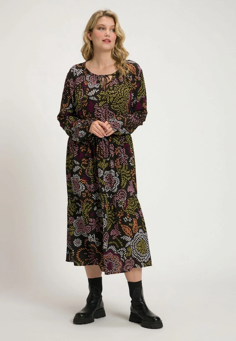 Ulla Popken Freizeitkleid - Noir 7 Ulla Popken Freizeitkleid - Noir – Bild 5