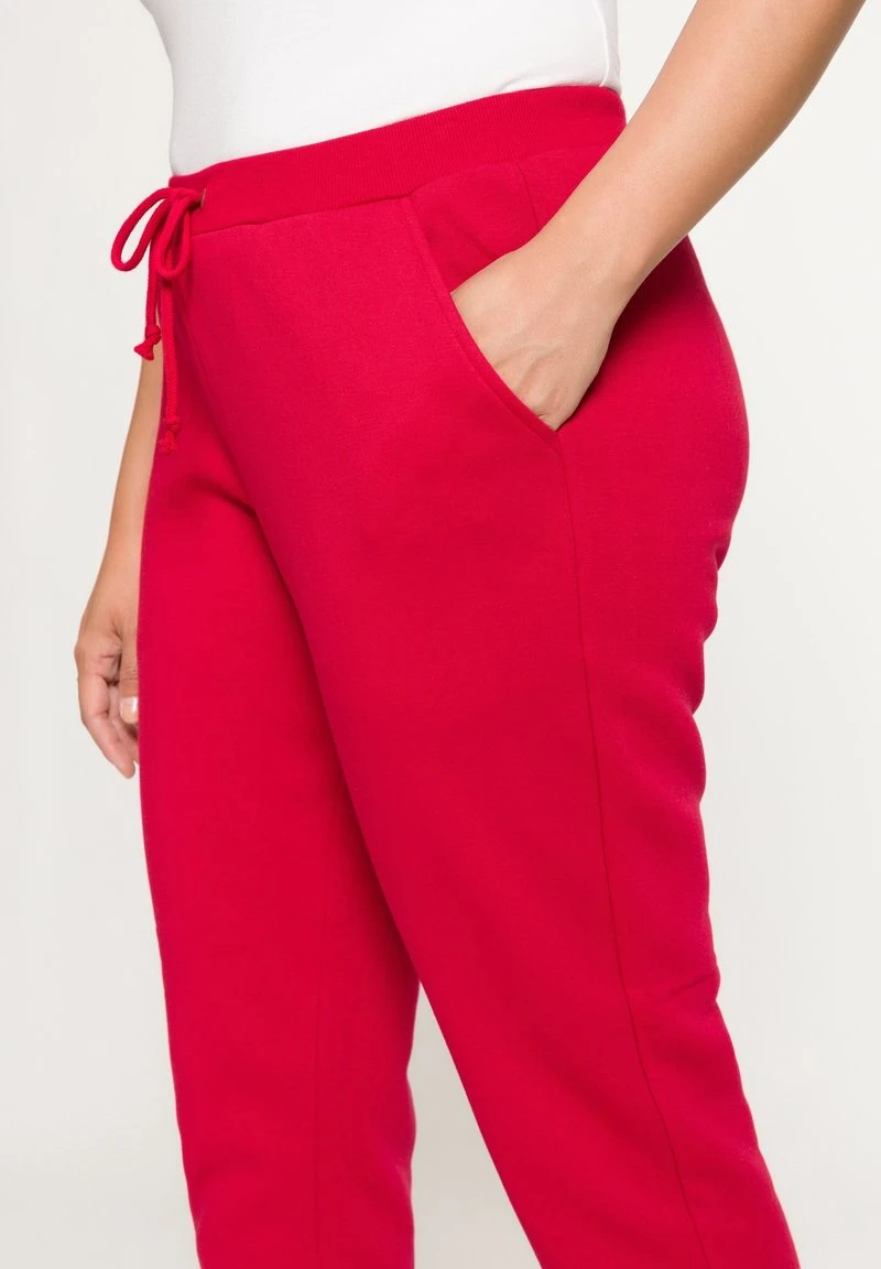 Ulla Popken Jogginghose - Kersenrood 6 Ulla Popken Jogginghose - Kersenrood – Bild 4