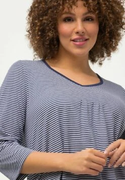 Ulla Popken DÉCOLLETÉ EN FORME DE CŒUR, MANCHES 3/ - Langarmshirt - Indigo -Ulla Popken b4c3af6dcb174fdaae176297dfe32be5