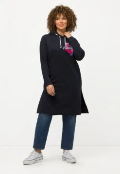 Ulla Popken MESSAGE IMPRIMÉ FENTE SUR LE CÔTÉ E - Kapuzenpullover - Marine -Ulla Popken be3deeaba01a426493a5033874a0d610 1