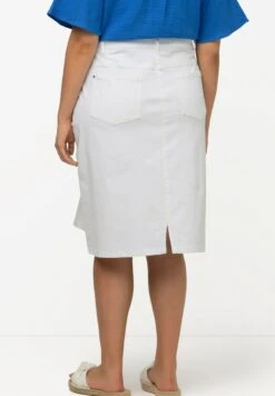 Ulla Popken COUPE 4 POCHES SILHOUETTE EN A - Jeansrock - Blanc Neige -Ulla Popken c5f9ae210bd849469b589f02d2093db4