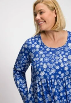 Ulla Popken SNOWFLAKE EMPIRE POCKET - Strickkleid - Royal Blue Multi -Ulla Popken c9d2214fad834c5c9a94e69def39df4a