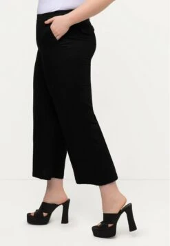 Ulla Popken 7/8 EN TAILLE ÉLASTIQUE ET JAMBE LARGE - Stoffhose - Noir -Ulla Popken d8bdc63b0a7a4b689a3a99578a7e13c1