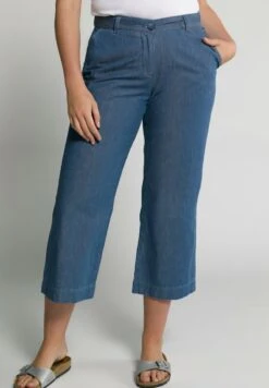 Ulla Popken Flared Jeans - Blue Denim -Ulla Popken e6bcaa792f4f4e0f8328476c2074f3b6 1