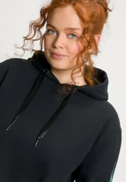 Ulla Popken LONGLINE LANGE MOUWEN - Sweatshirt - Zwart -Ulla Popken f2cd91491c2648858fcced986fff4f6c