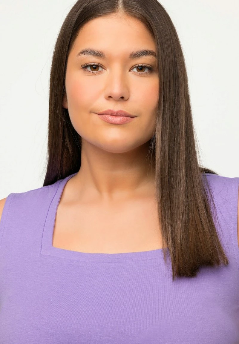 Ulla Popken CLASSIC CARREE AUSSCHNITT ÄRMELLOS - Top - Pale Lilac 5 Ulla Popken CLASSIC CARREE AUSSCHNITT ÄRMELLOS - Top - Pale Lilac – Bild 3