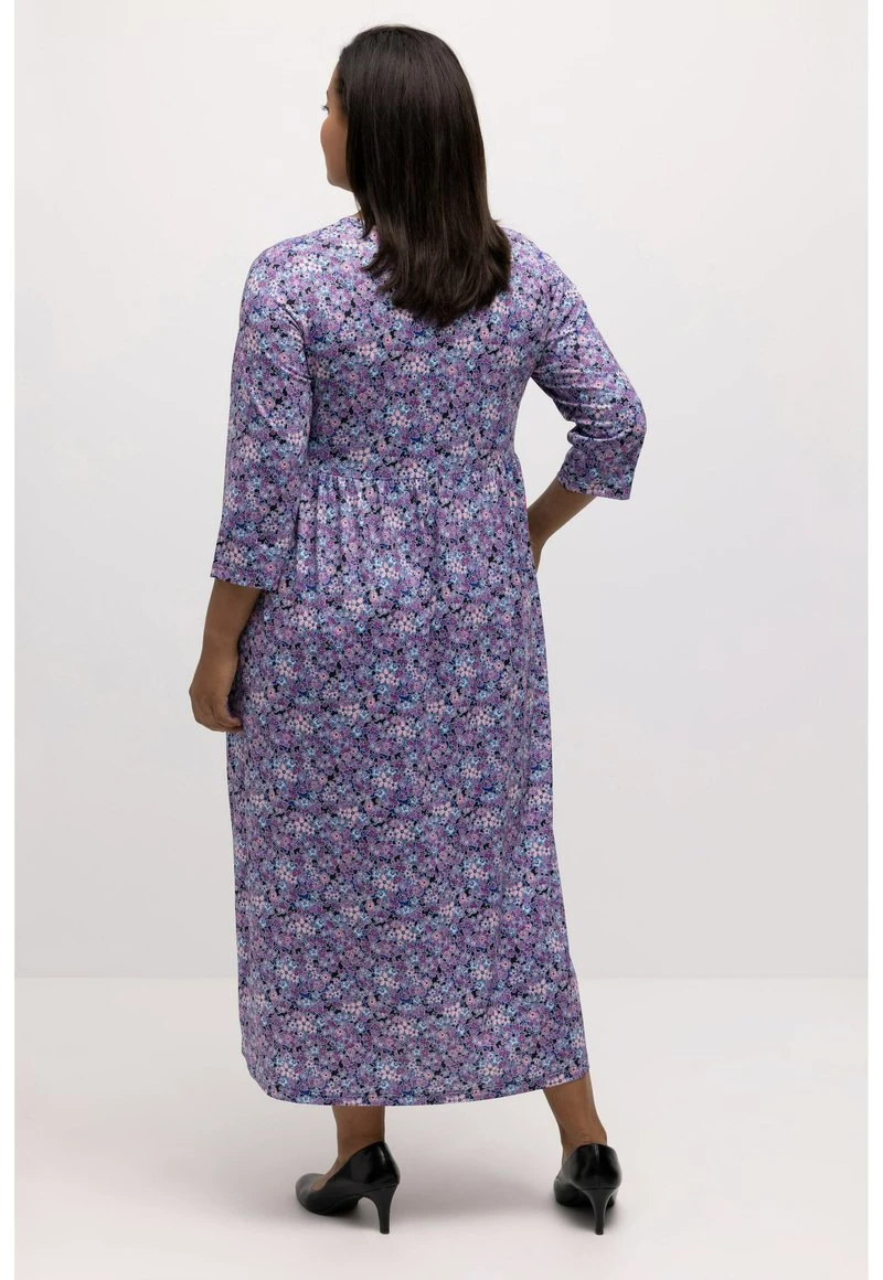 Ulla Popken MUSTER, PRINZESSNAHT, RUNDHALS - Jerseykleid - Magenta 5 Ulla Popken MUSTER, PRINZESSNAHT, RUNDHALS - Jerseykleid - Magenta – Bild 3